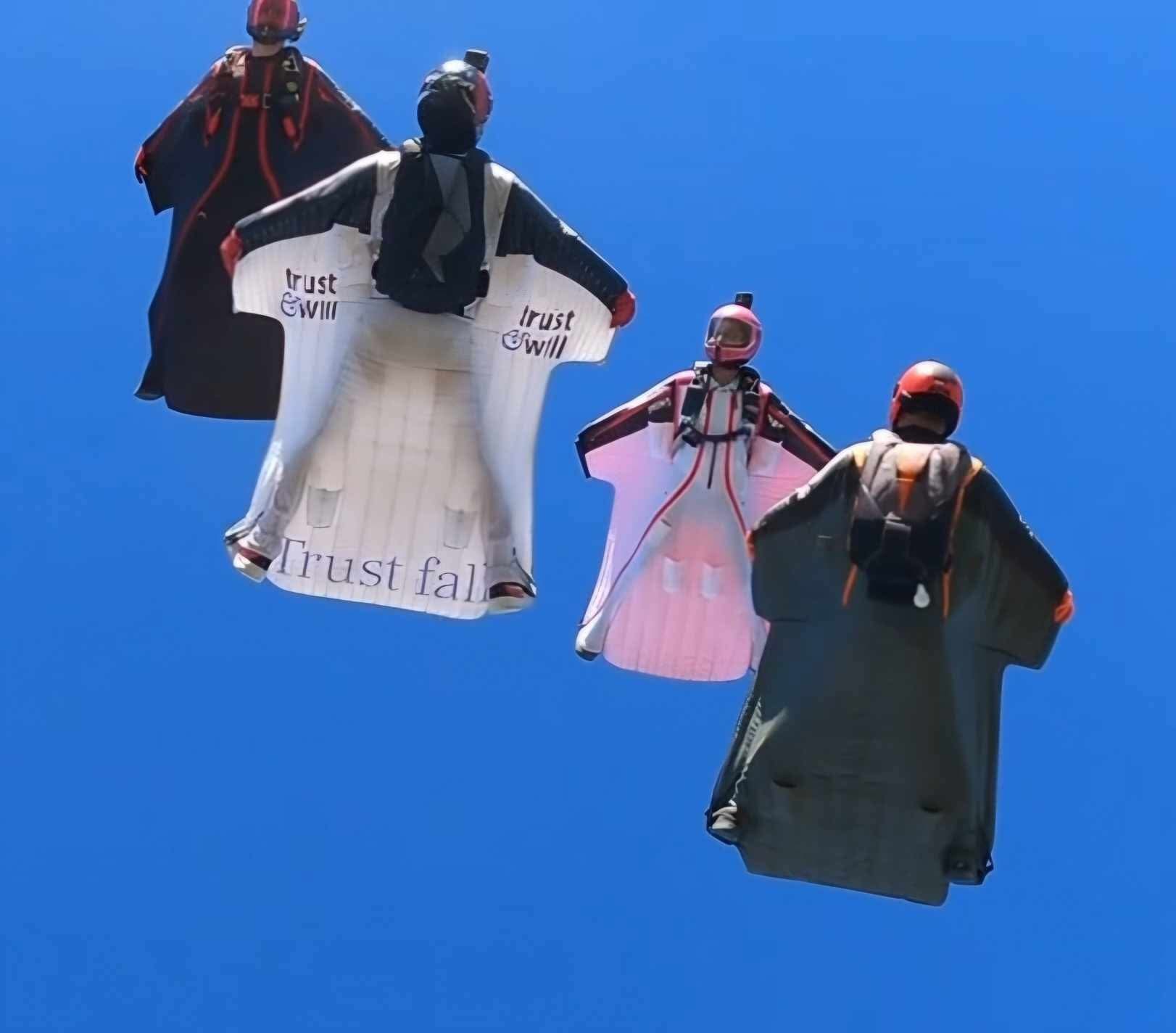 Wingsuit flying