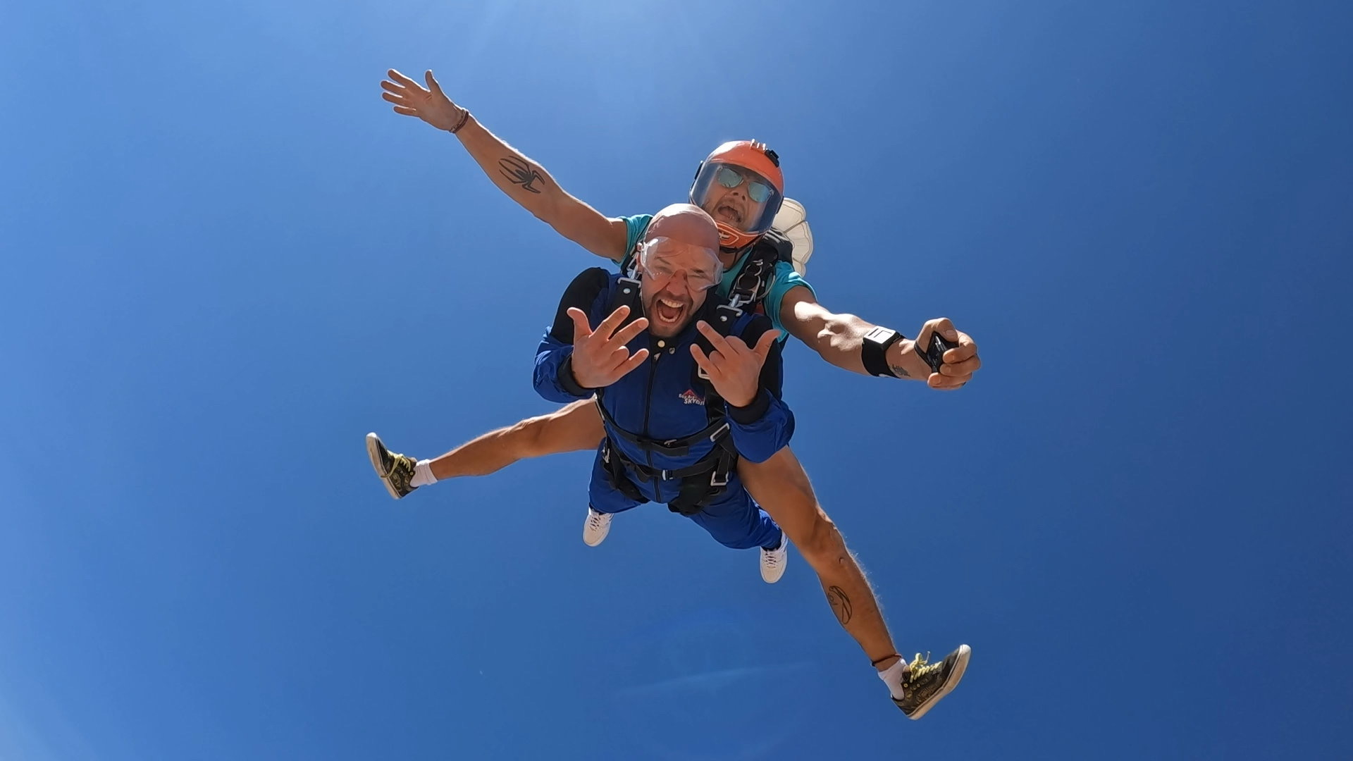 Tandem skydiving 3