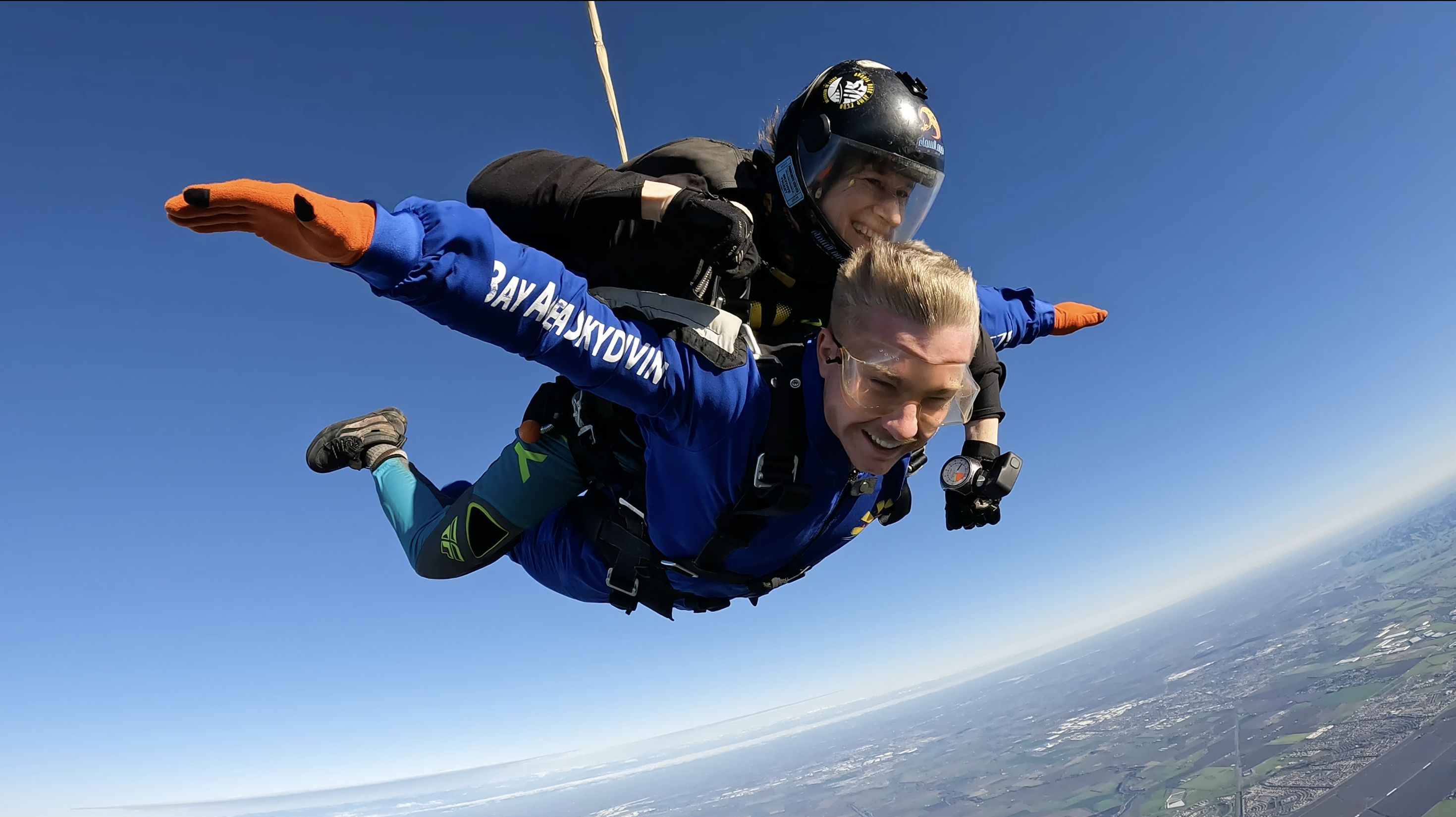 Tandem skydiving